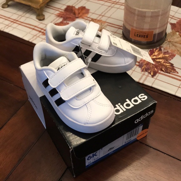 adidas Other - Adidas unisex toddler shoes size 6.